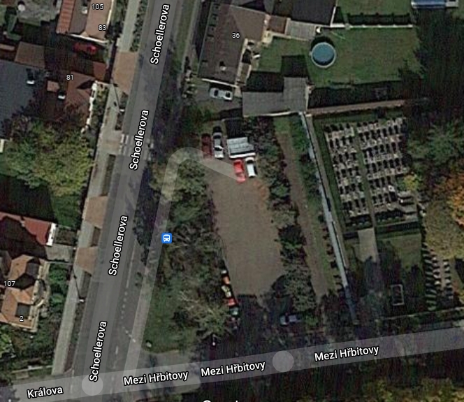 Přechod u hřbitova