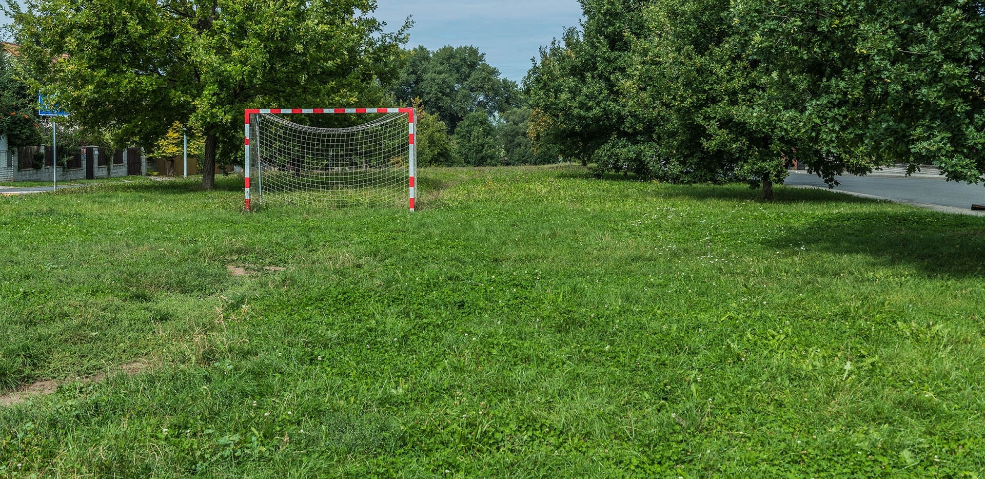 Sportovn&iacute; hři&scaron;tě Machnova